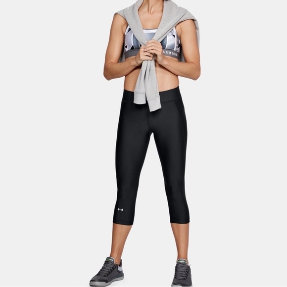 Under Armour WOMEN'S HEATGEAR® ARMOUR HI-RISE CAPRIS Side Mesh XS - Picture 1 of 11